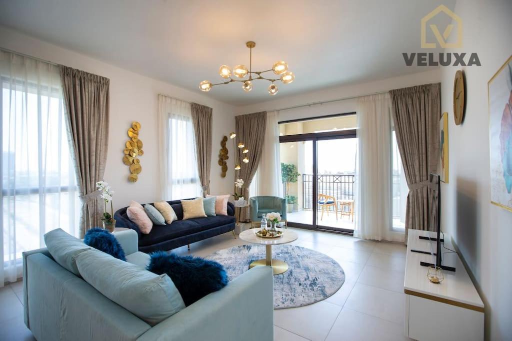 Veluxa - Luxury And Bright 1 Bedroom Apartment, Burj View! Dubai Eksteriør bilde