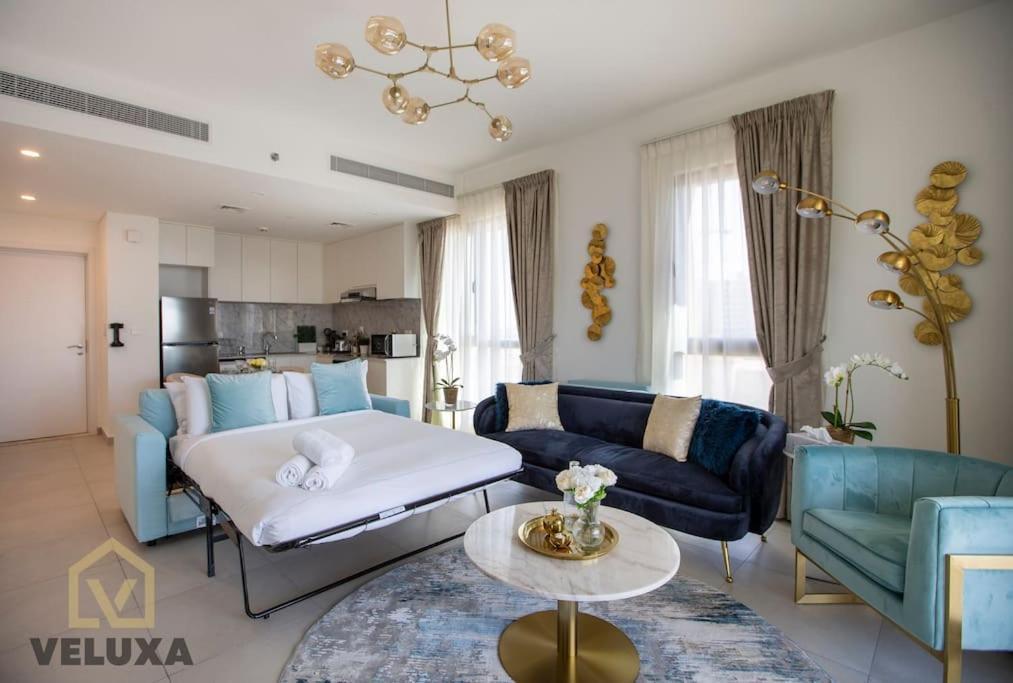 Veluxa - Luxury And Bright 1 Bedroom Apartment, Burj View! Dubai Eksteriør bilde