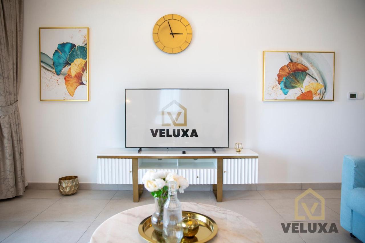 Veluxa - Luxury And Bright 1 Bedroom Apartment, Burj View! Dubai Eksteriør bilde